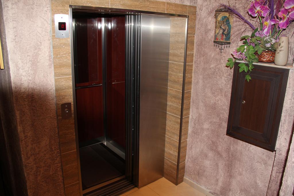 Апартаменти Club Complex