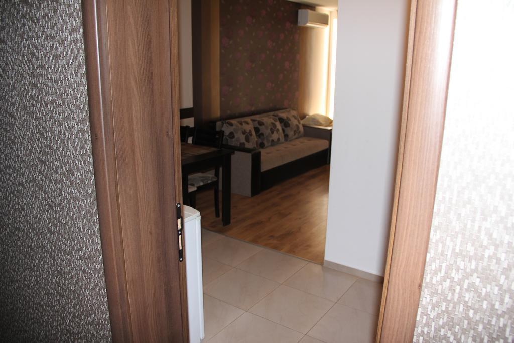 Апартаменти Club Complex Несебир