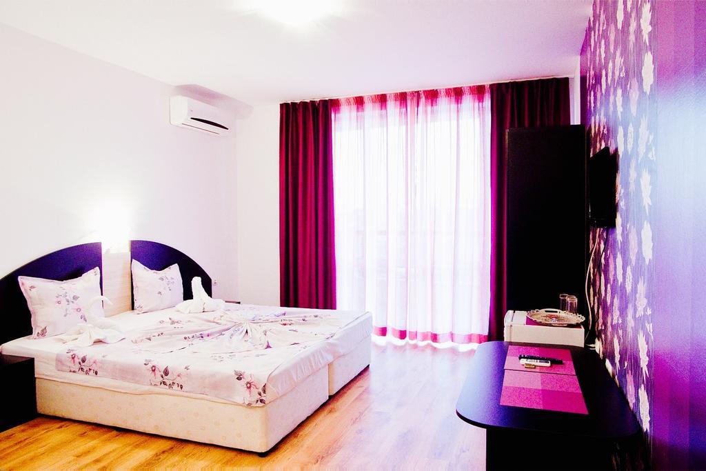 Апартаменти Club Complex *