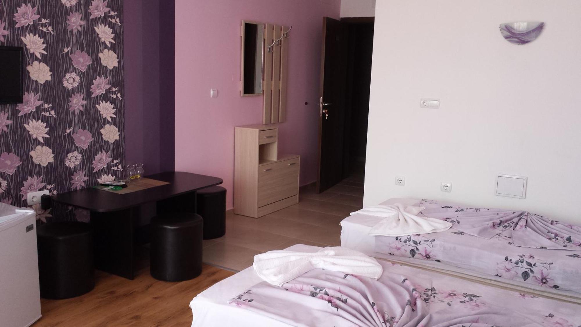 Club Complex Apartment *
